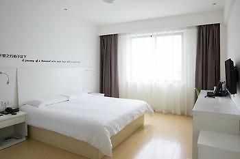 Motel 168 Shanghai Nanhui Huinan Subway Station المظهر الخارجي الصورة